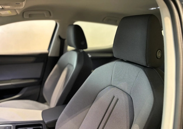 Seat Leon cena 125593 przebieg: 1, rok produkcji 2023 z Chociwel małe 379